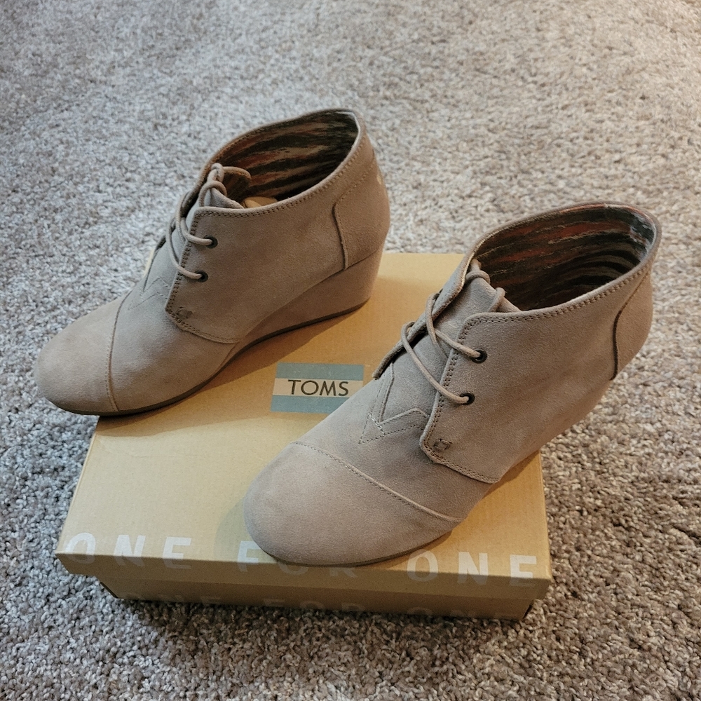 Toms Wedge Booties